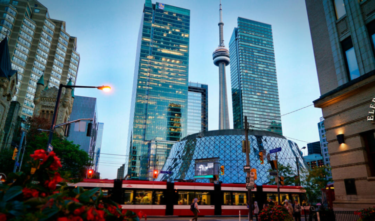 Top-8 Toronto districts, which are worth visiting - toronto-future.com
